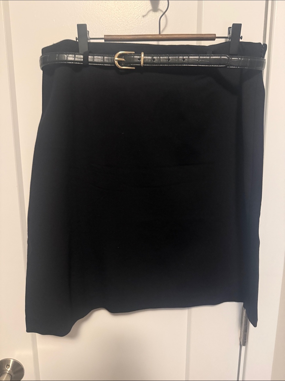 Ann Taylor Black A-Line Skirt with Slim Belt (Removeable)